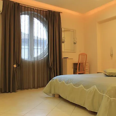 Stela Guest house 3*